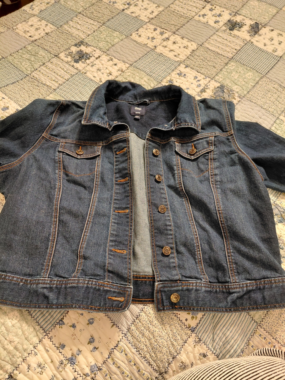 GAP Medium Blue Denim Jean Jacket with Contrast Stitching